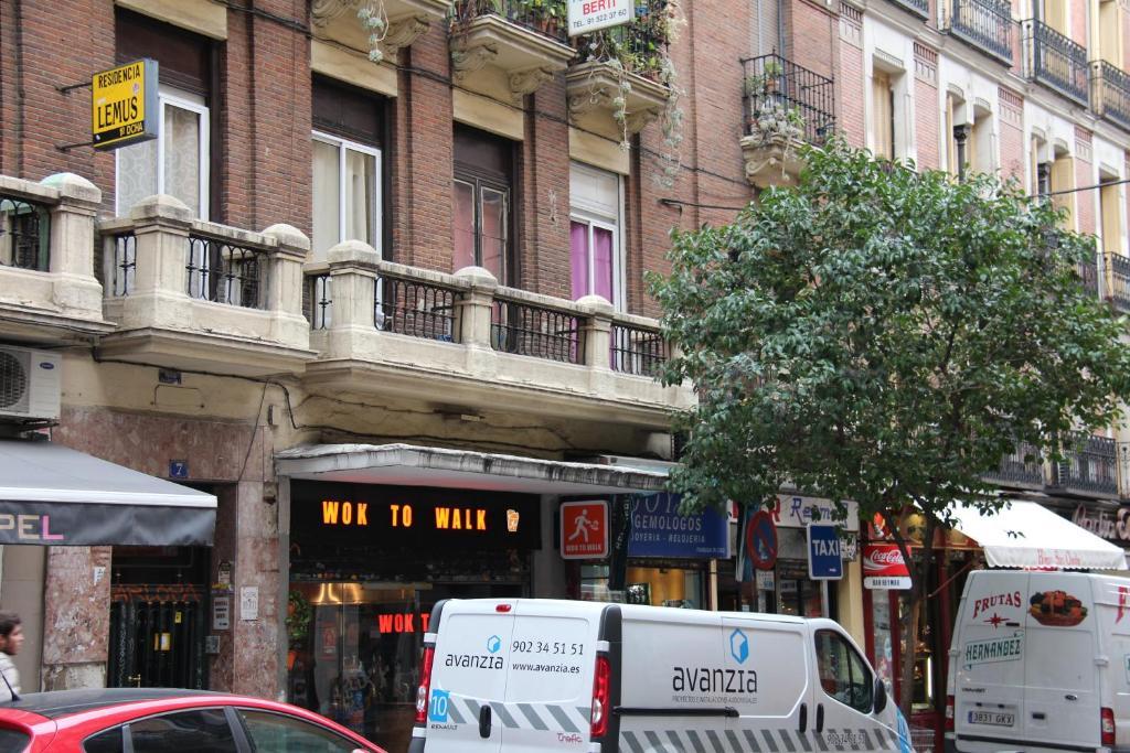 Casa Lemus Otel Madrid Dış mekan fotoğraf